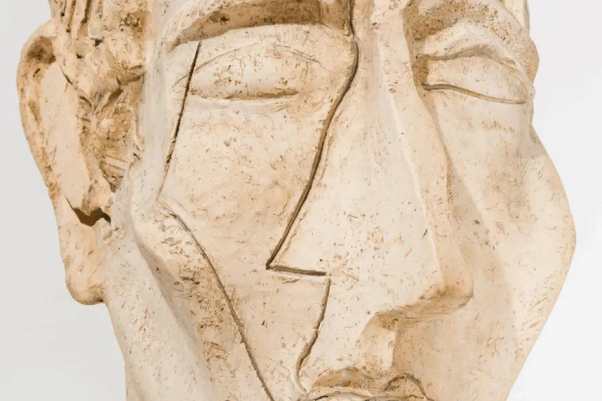 Tête d'homme anxieux